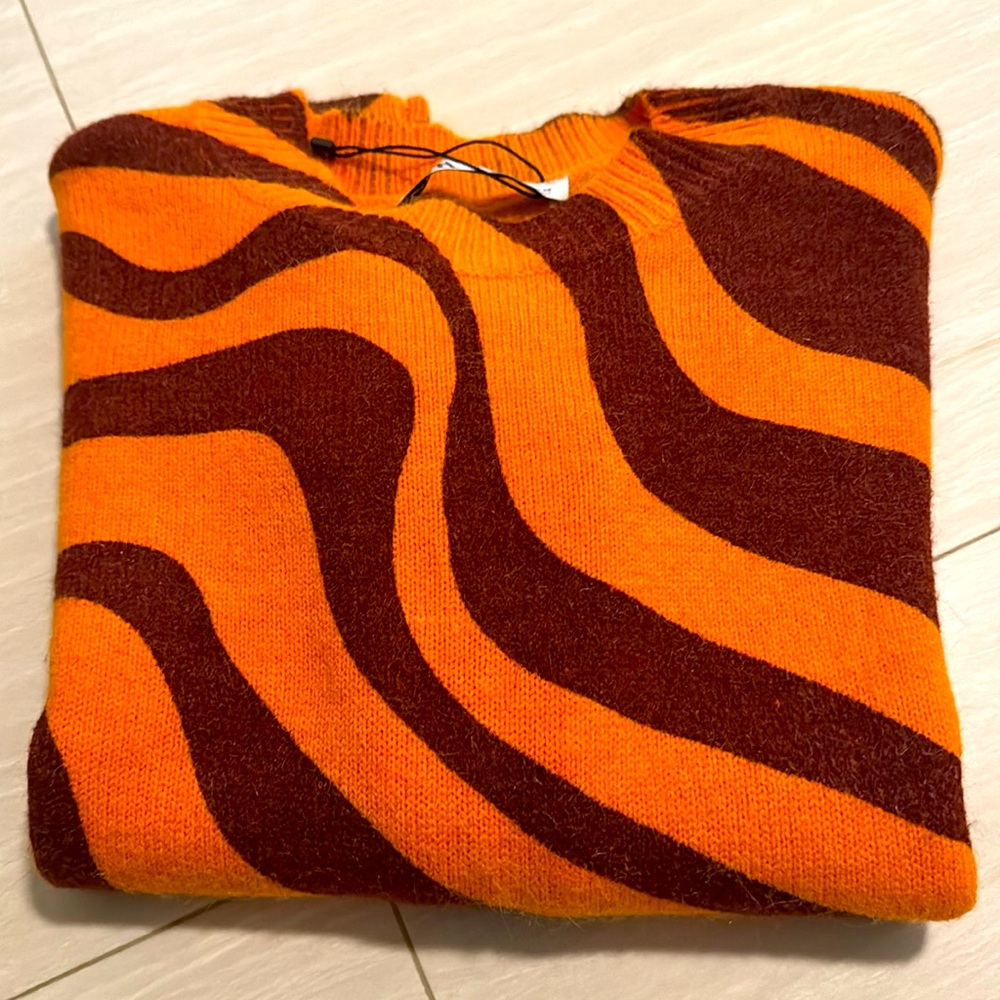 Zara Swirl Sweater